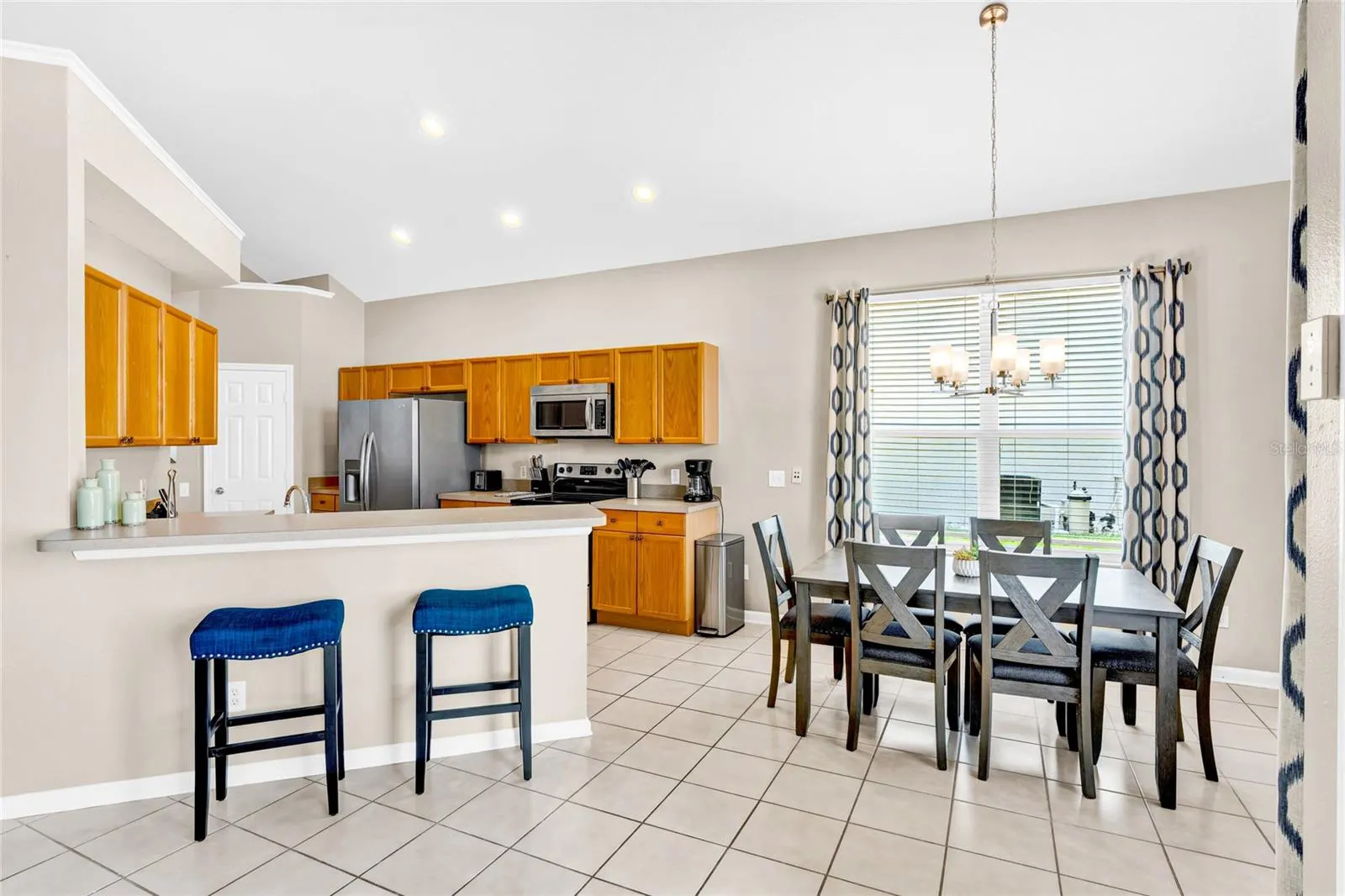 8202 FAN PALM WAY