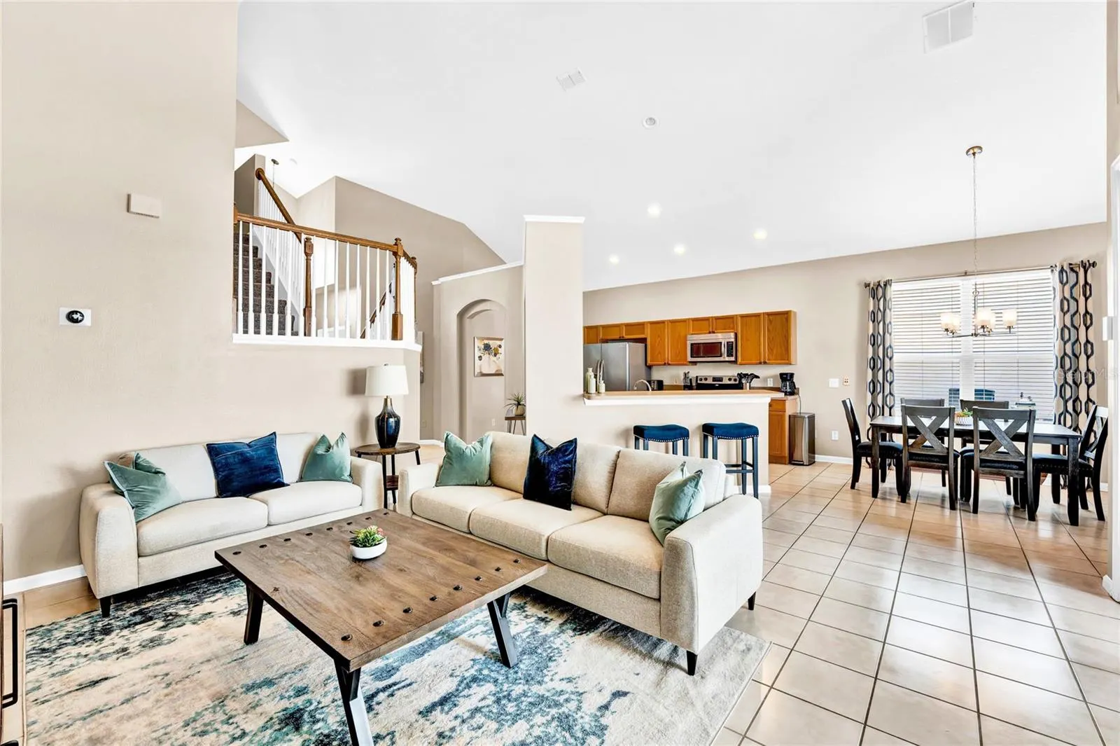 8202 FAN PALM WAY