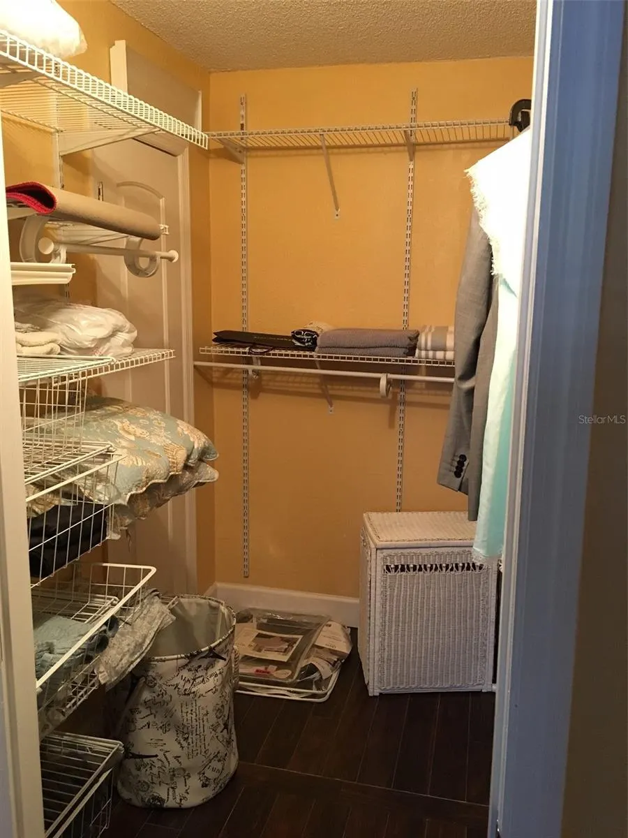 2760 COCONUT BAY LN #2212 (2H), #2212 (2H)