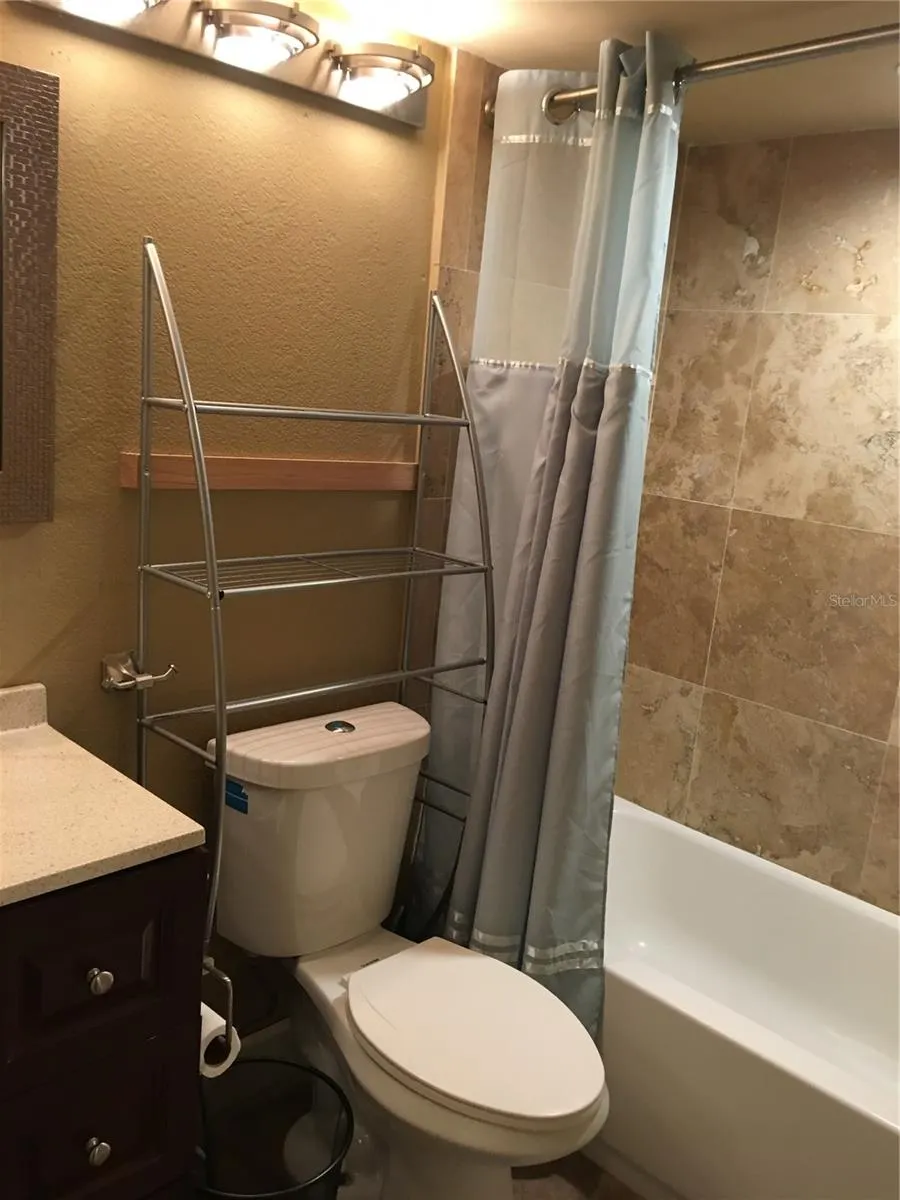 2760 COCONUT BAY LN #2212 (2H), #2212 (2H)