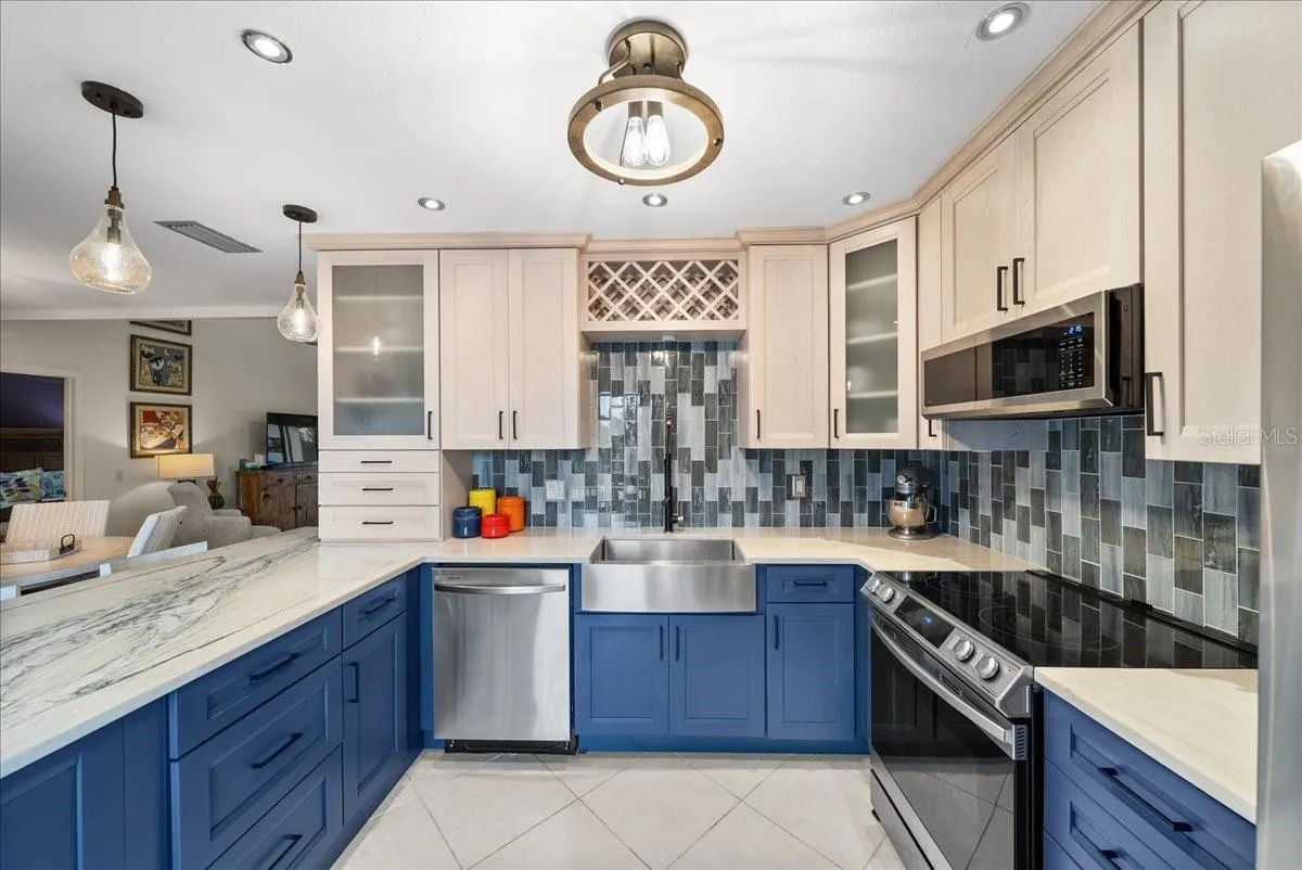 1078 BIRD BAY WAY #302, #302