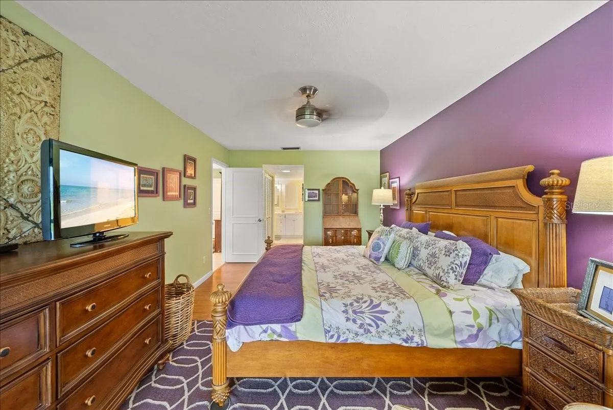1078 BIRD BAY WAY #302, #302