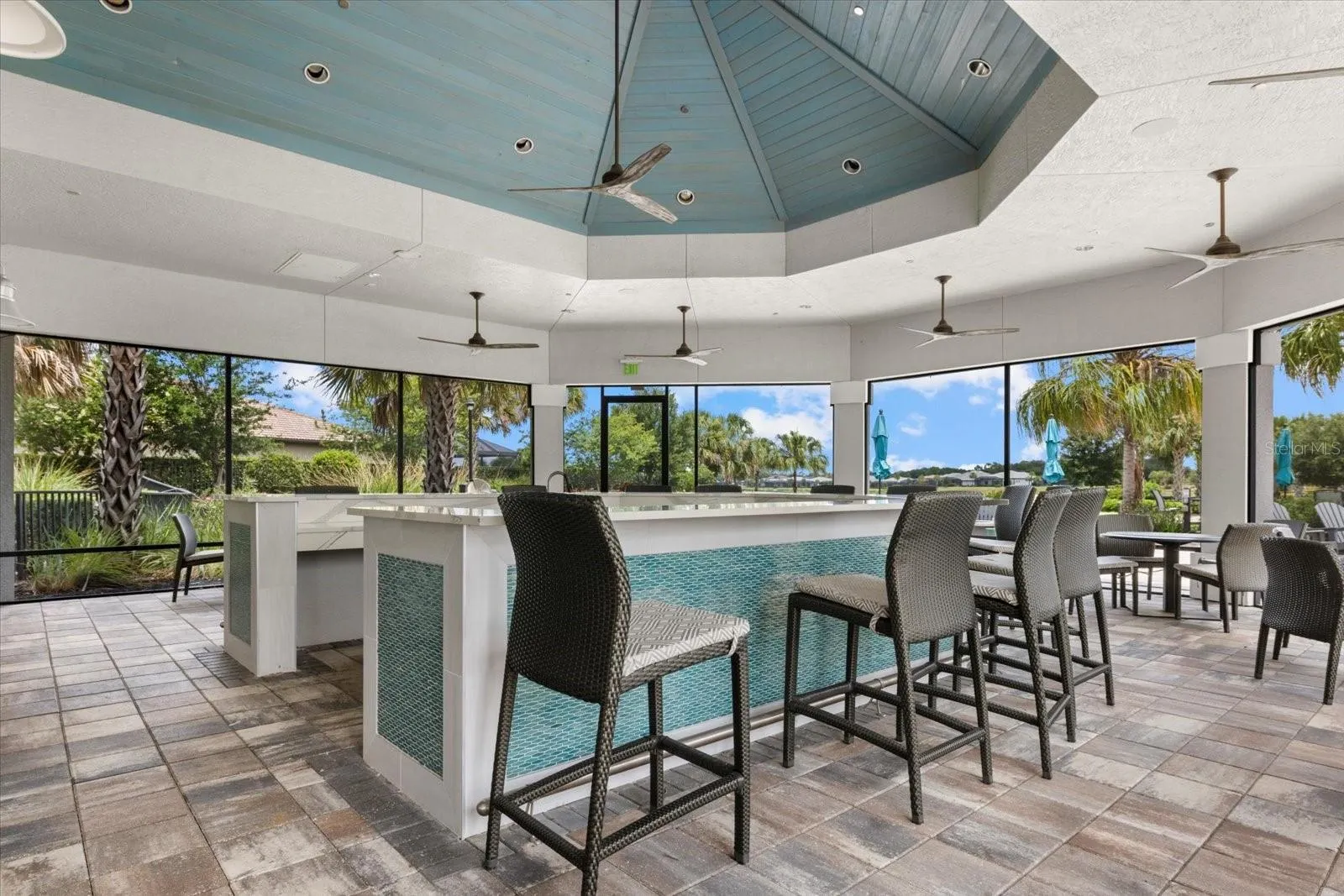 825 SEASCAPE PL
