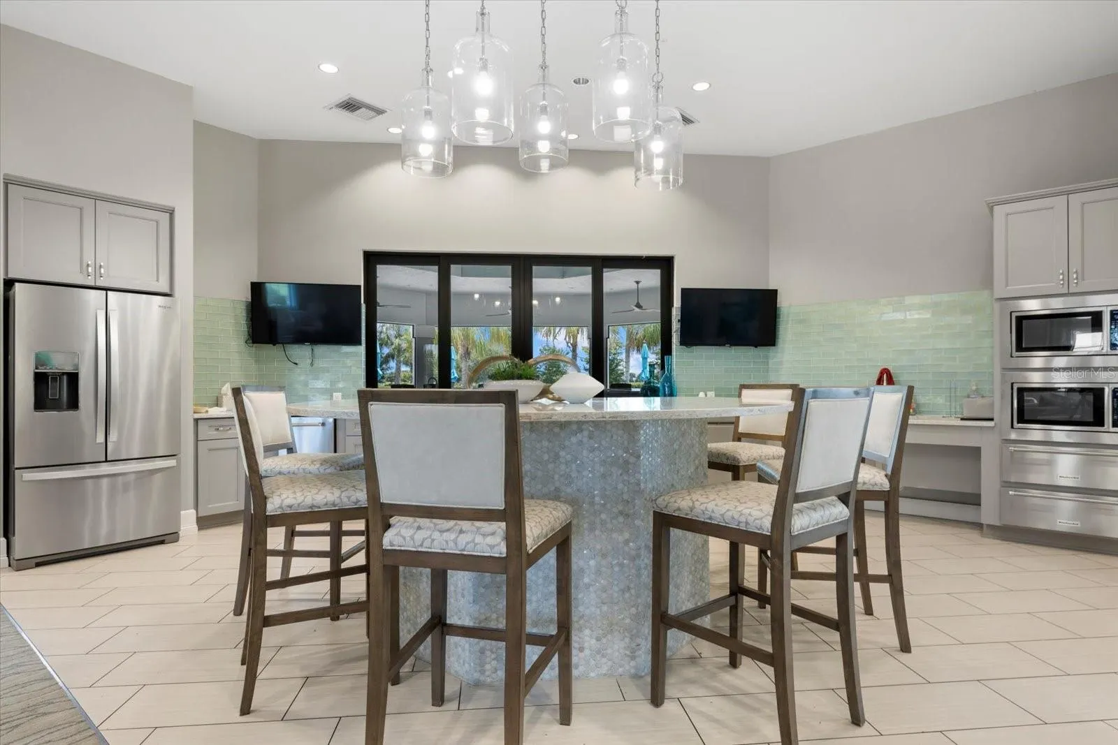 825 SEASCAPE PL