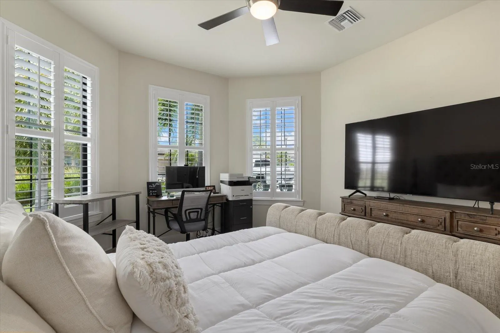 825 SEASCAPE PL