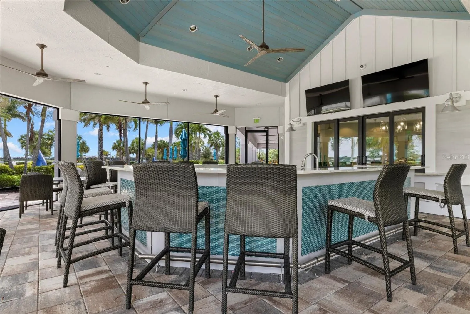 825 SEASCAPE PL