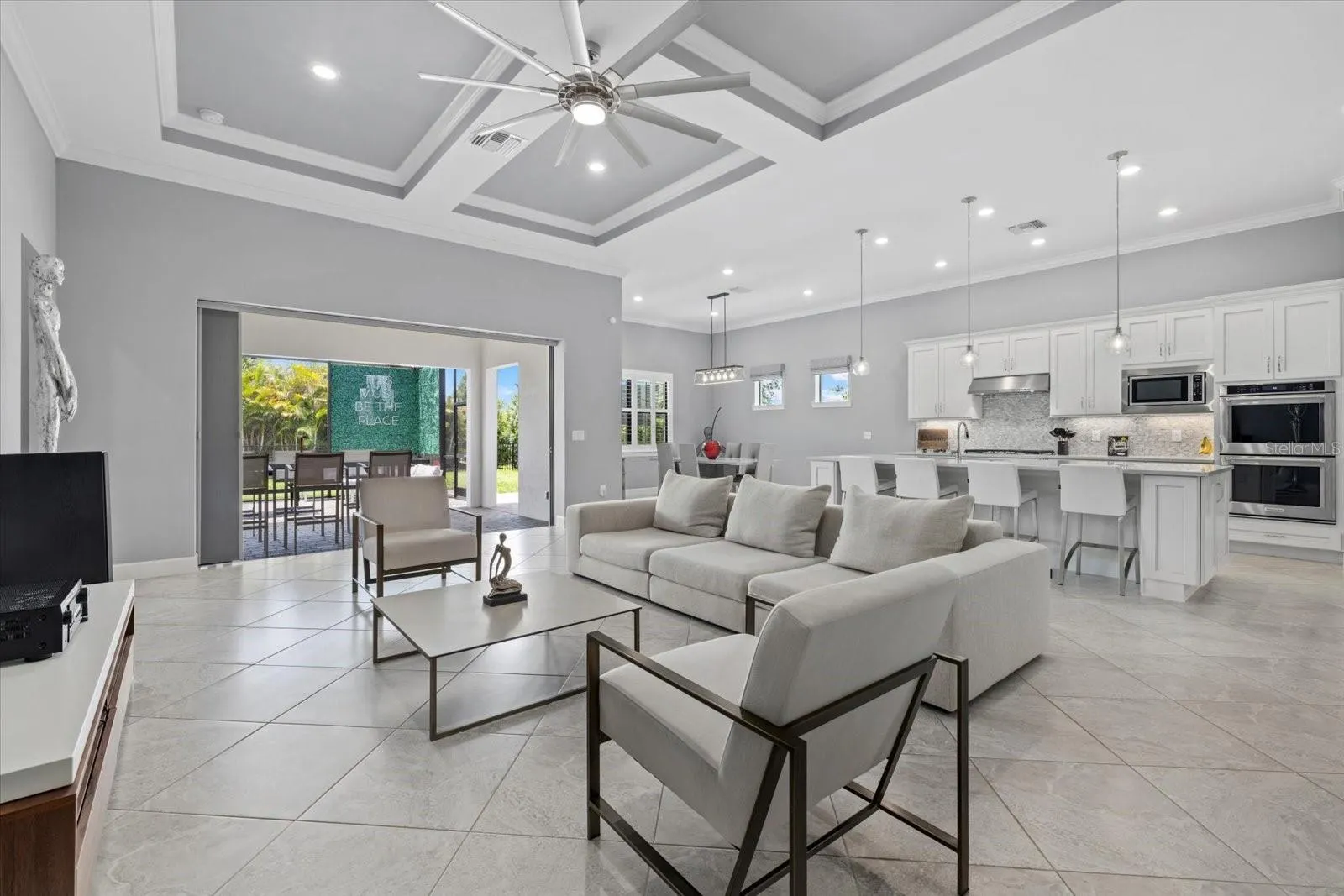 825 SEASCAPE PL