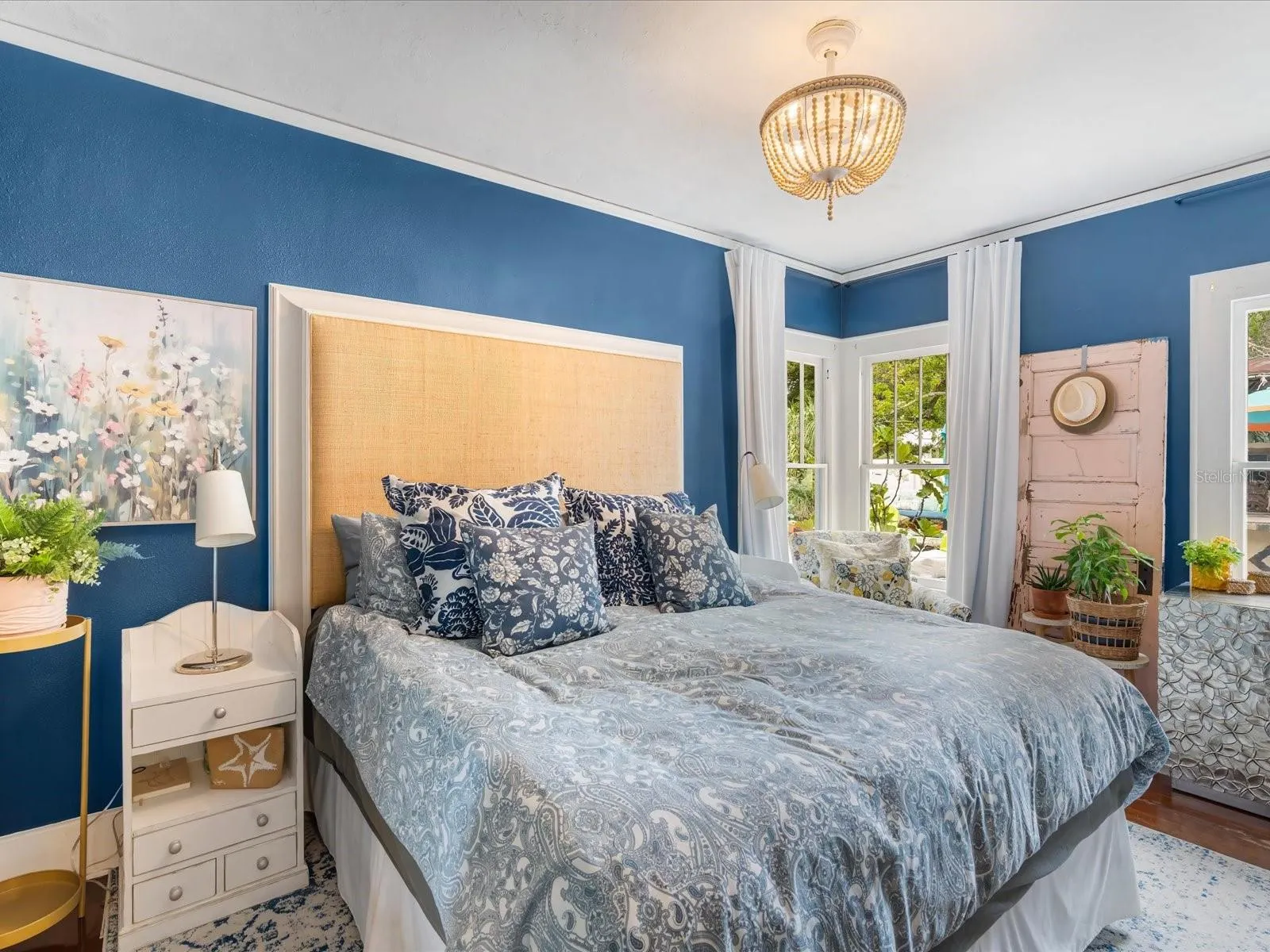 1718 6TH AVE W