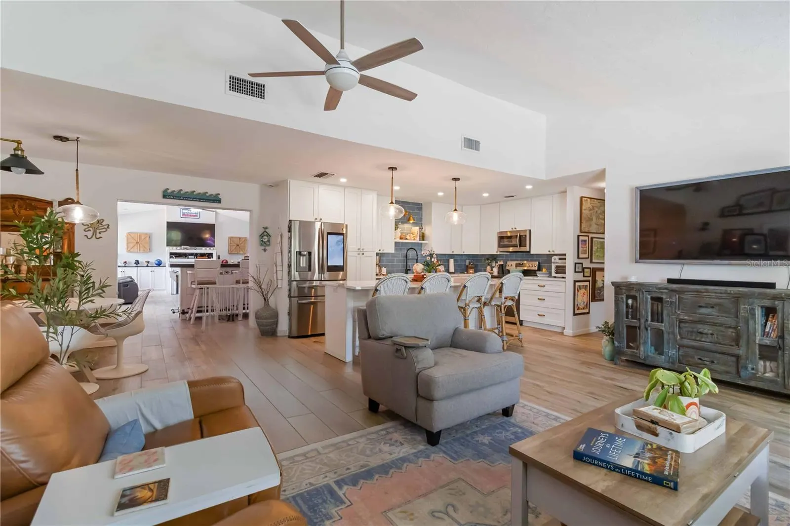 3959 PALAU DR