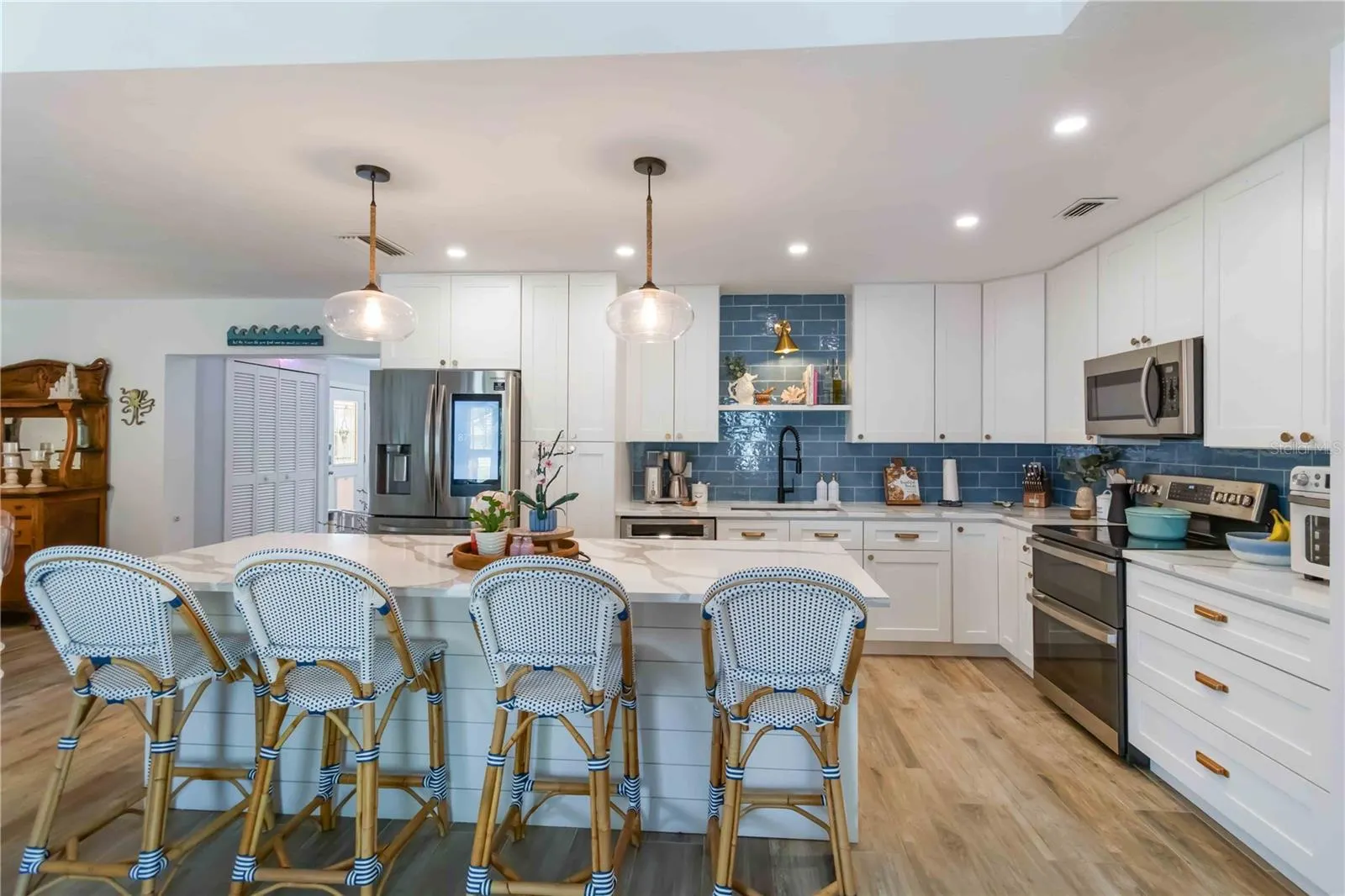 3959 PALAU DR