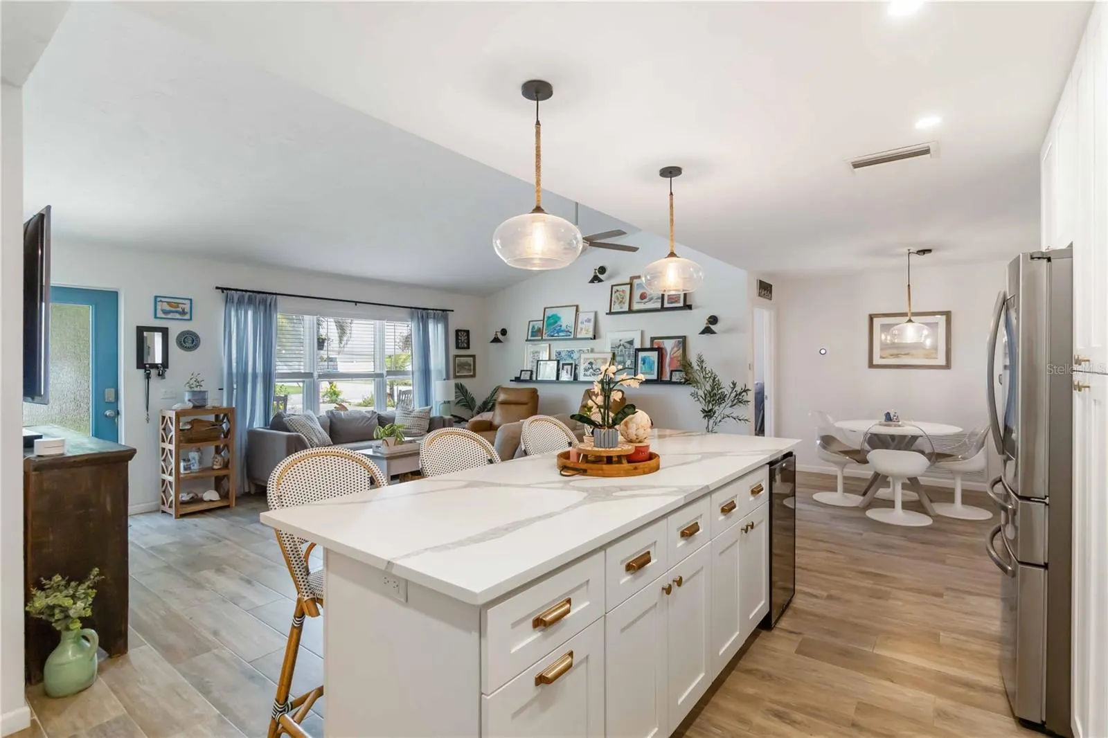 3959 PALAU DR