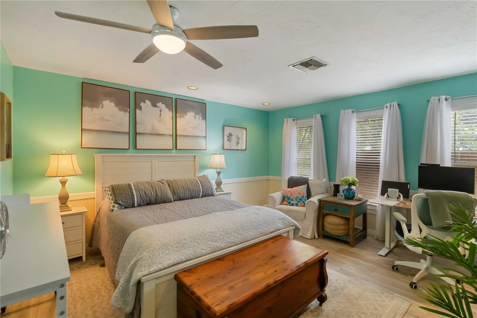 3959 PALAU DR