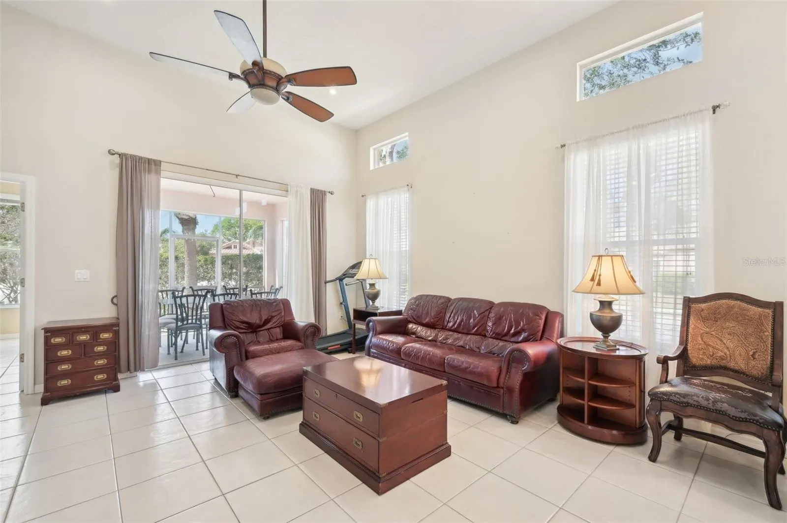 3829 ALAMANDA DR