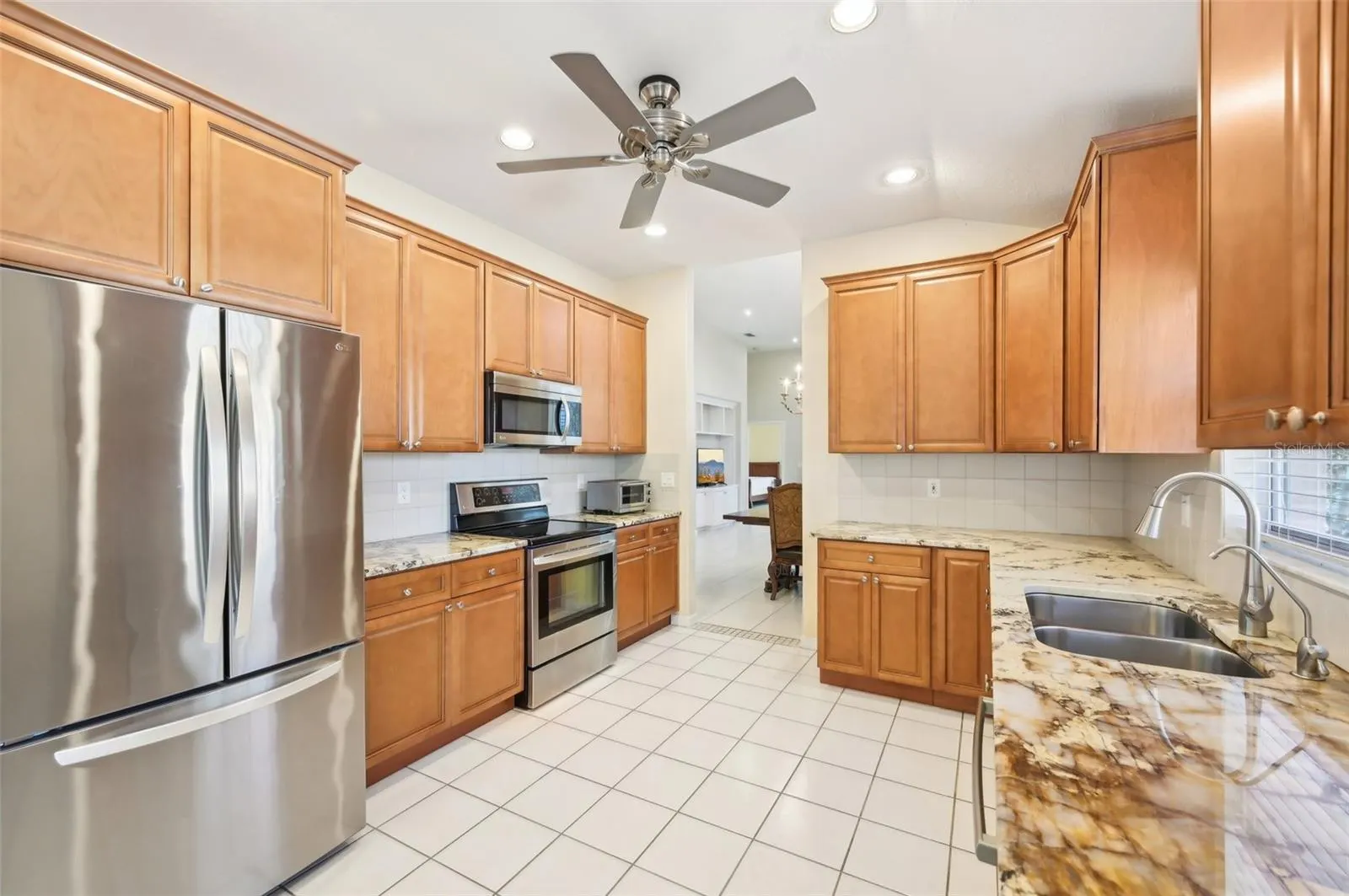 3829 ALAMANDA DR