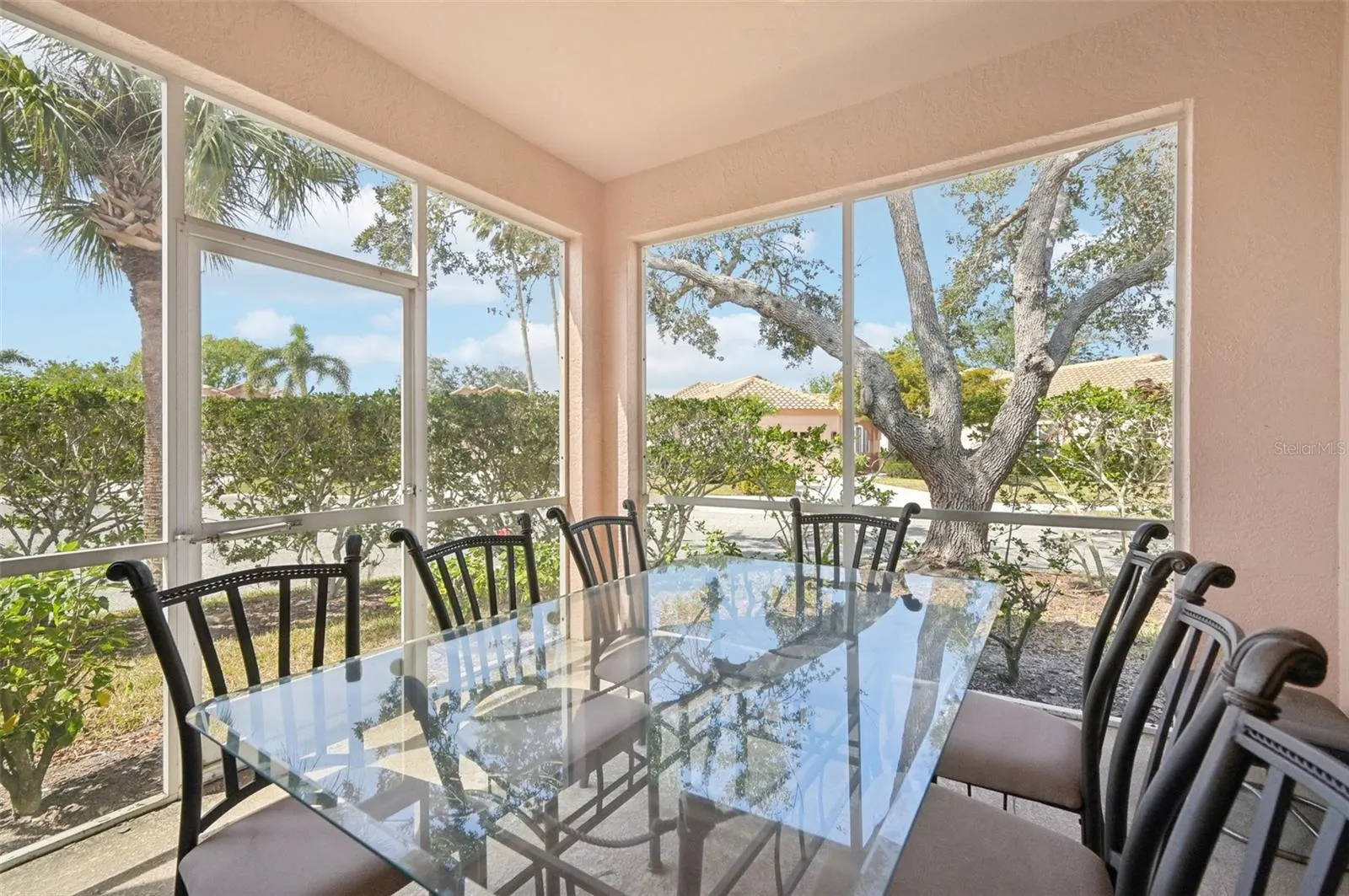 3829 ALAMANDA DR