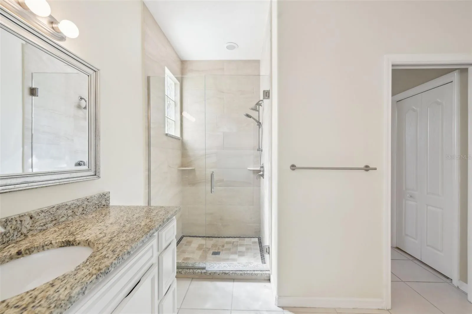 3829 ALAMANDA DR