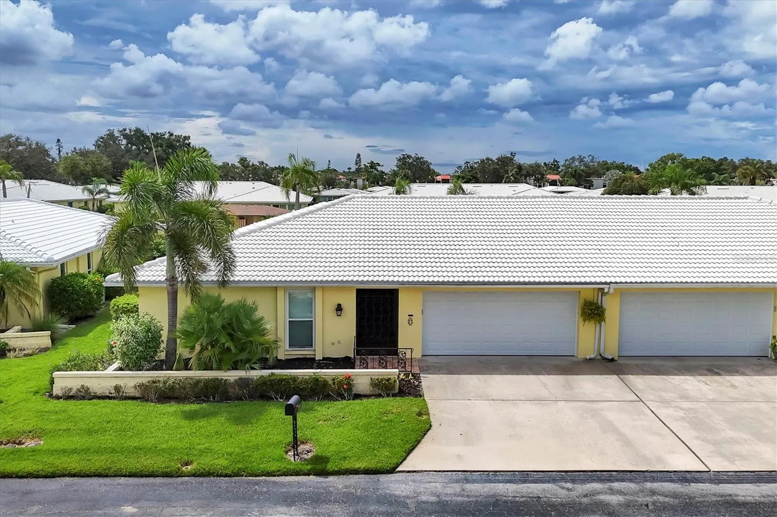 3712 HAMPSHIRE LN #5623, #5623