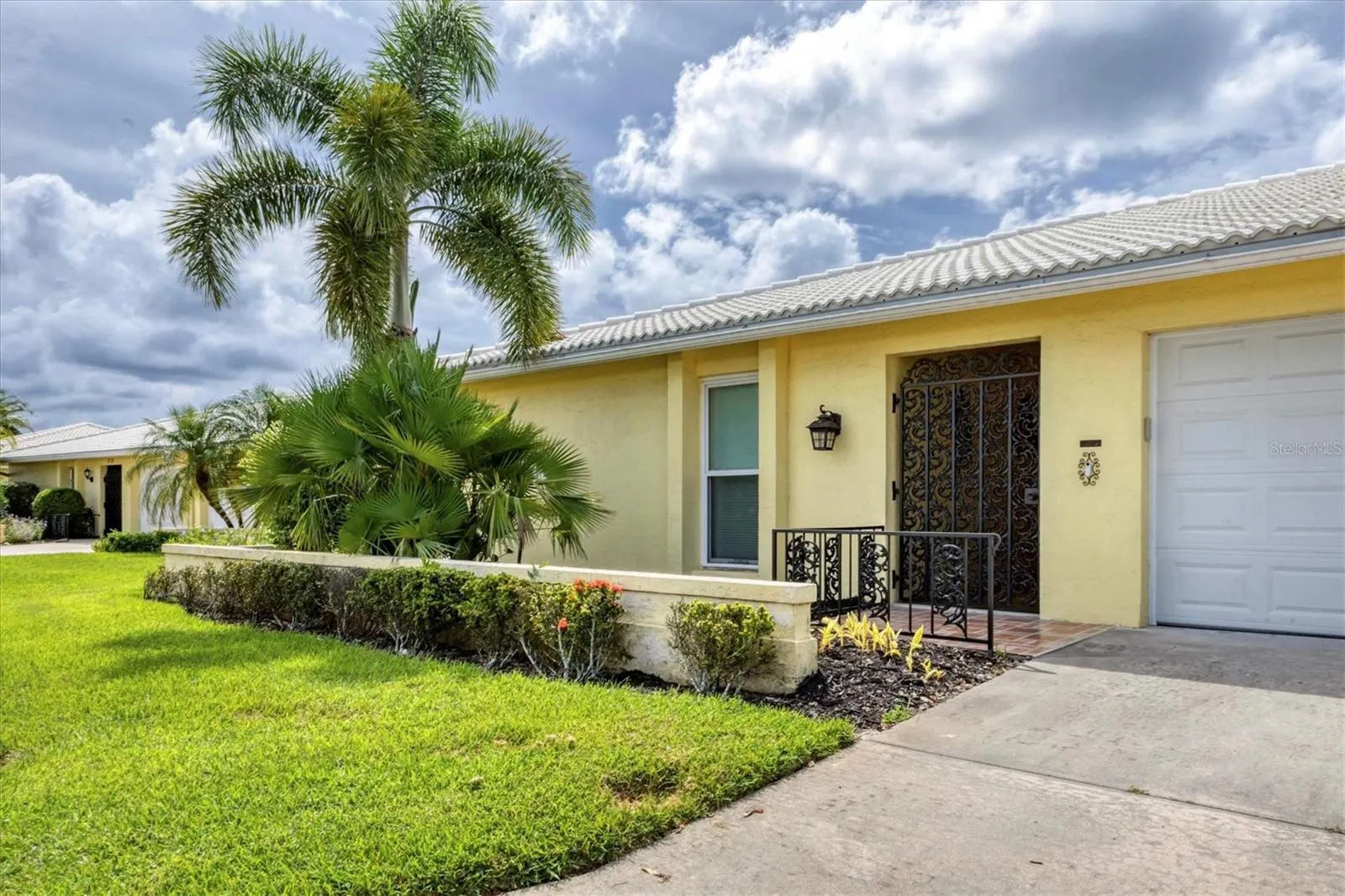 3712 HAMPSHIRE LN #5623, #5623