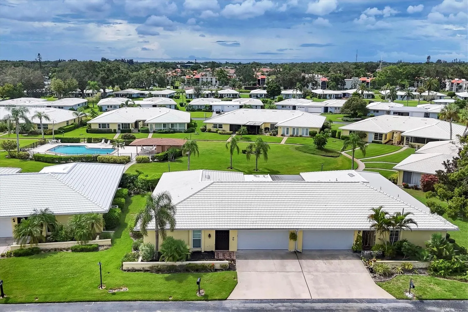 3712 HAMPSHIRE LN #5623, #5623