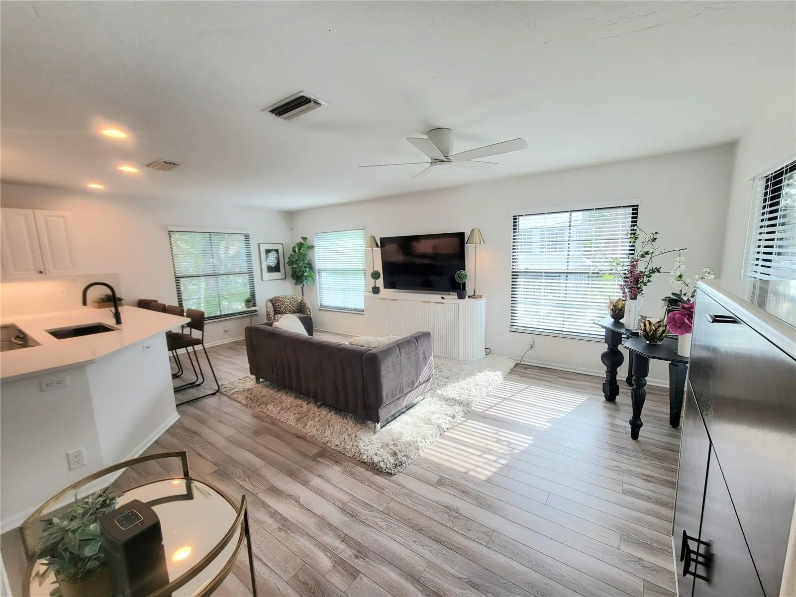 252 S LINKS AVE #2nd Floor, #2nd Floor