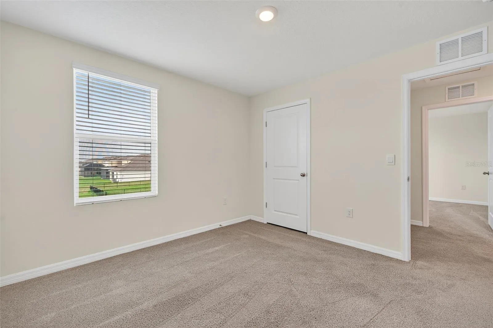 3819 MANNERED GOLD AVE