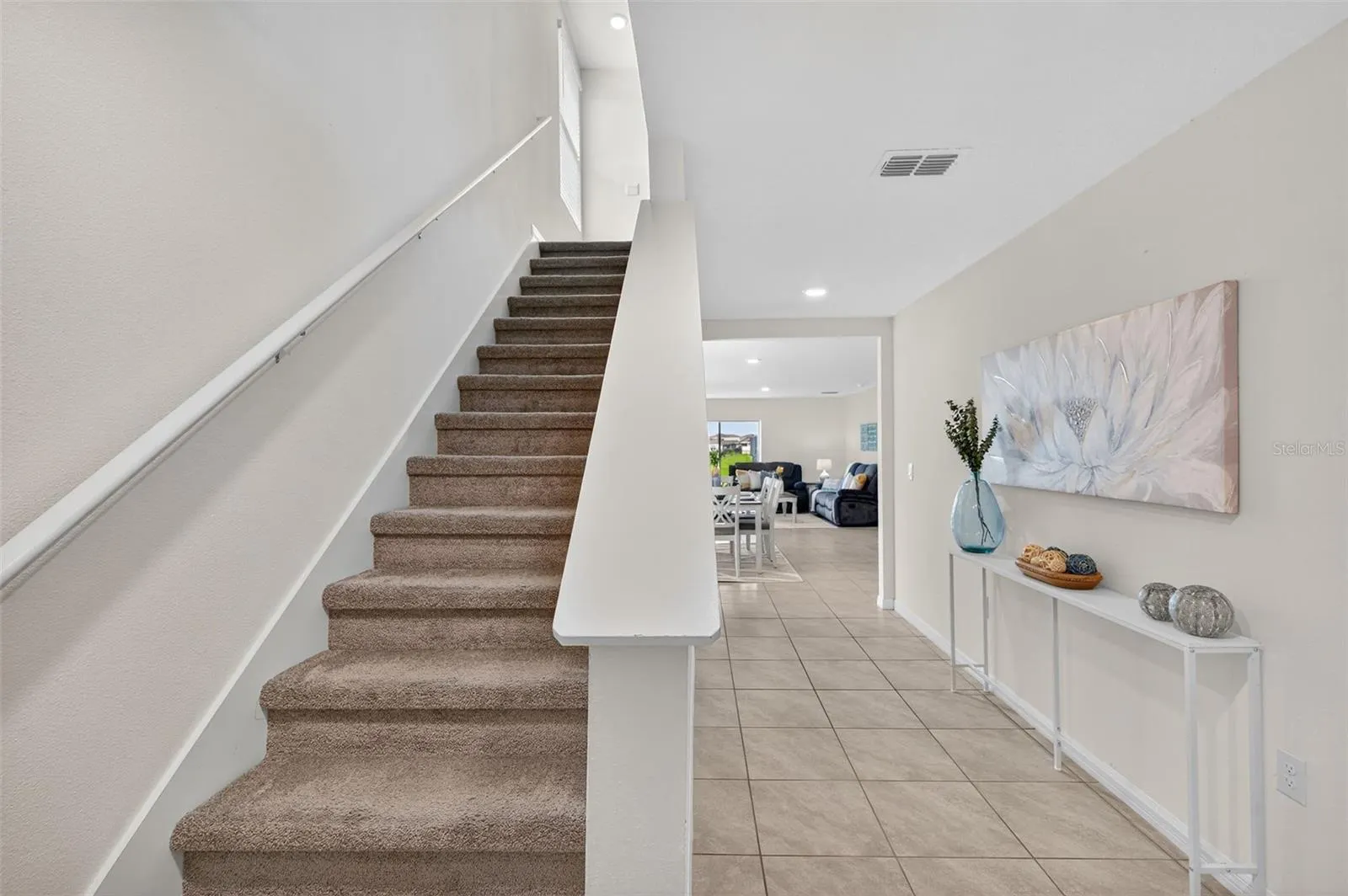 3819 MANNERED GOLD AVE