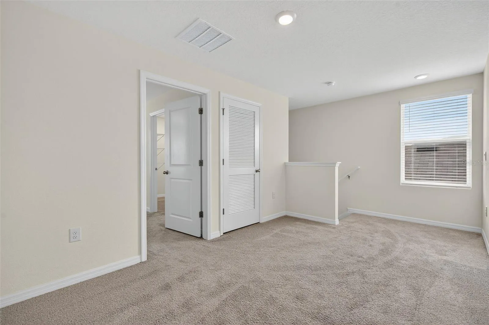 3819 MANNERED GOLD AVE