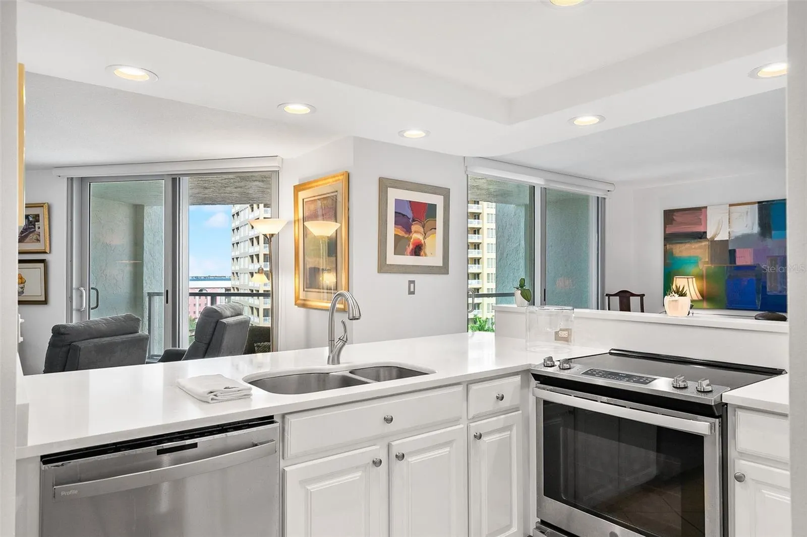 1111 N GULFSTREAM AVE #10E, #10E