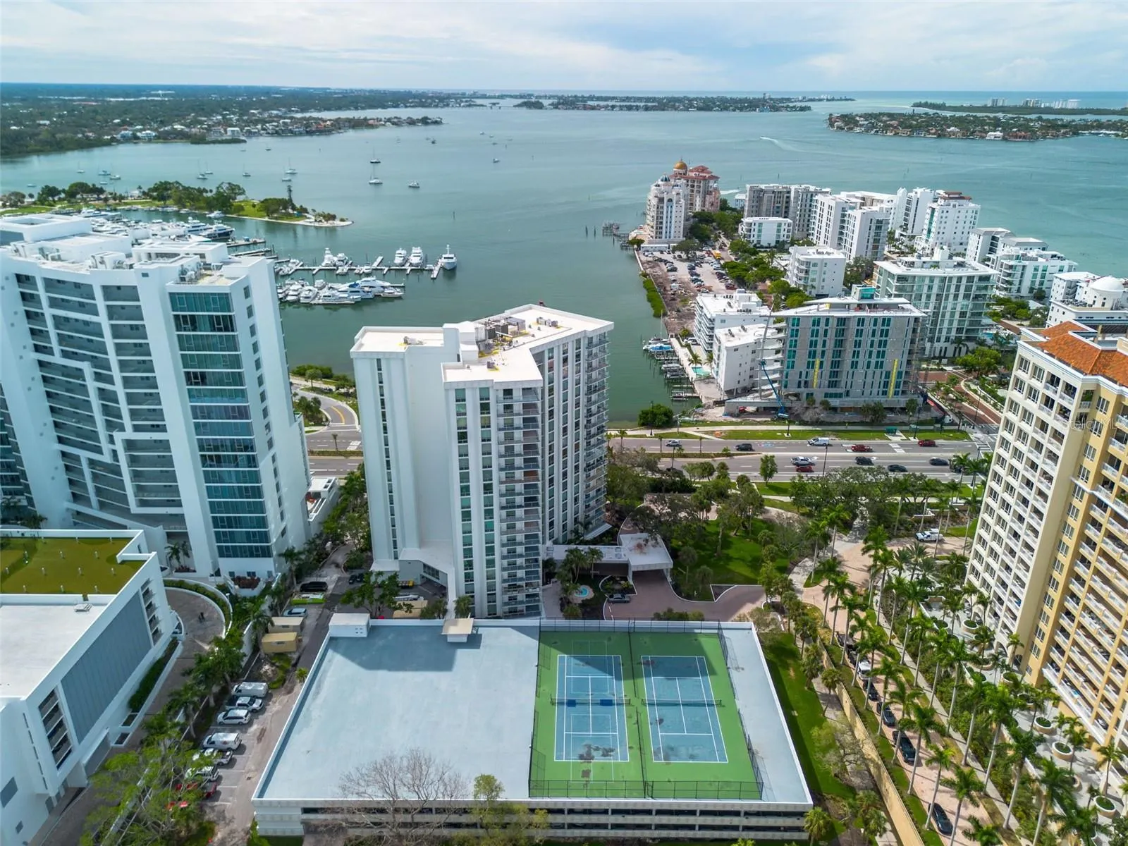 1111 N GULFSTREAM AVE #10E, #10E