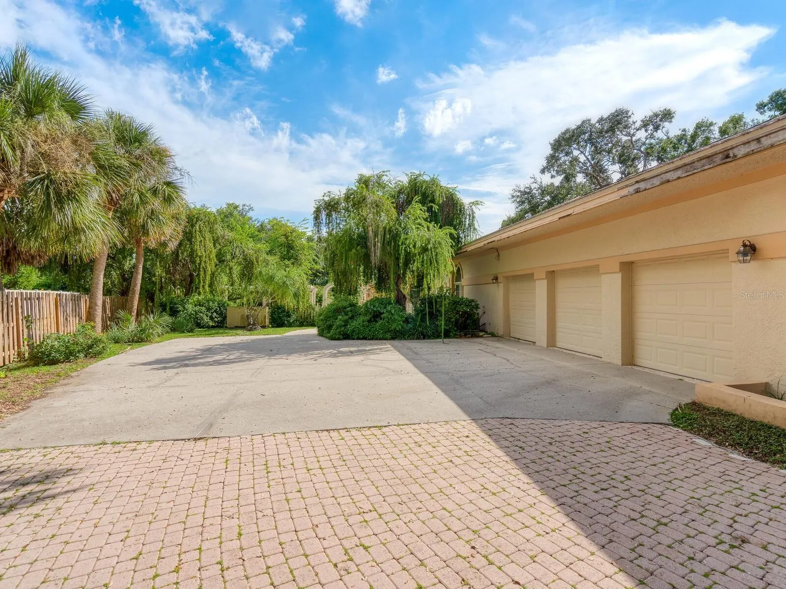 4626 HADFIELD DR