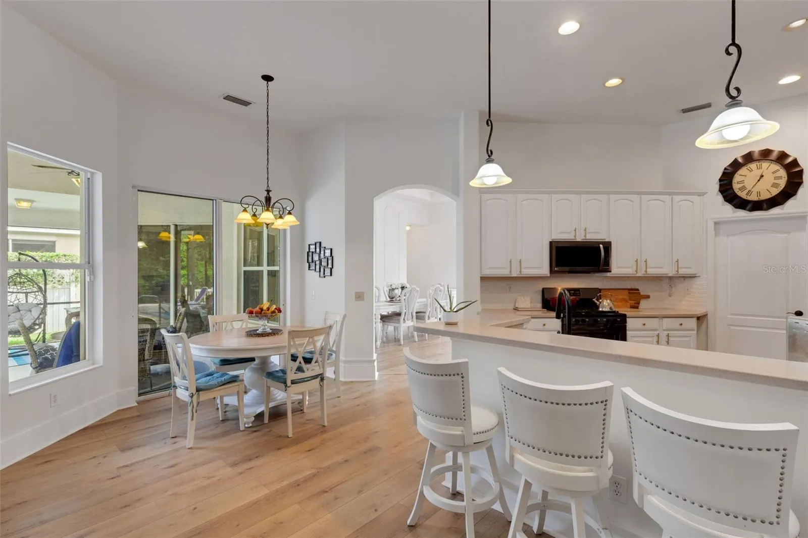 5232 CREEKSIDE TRL
