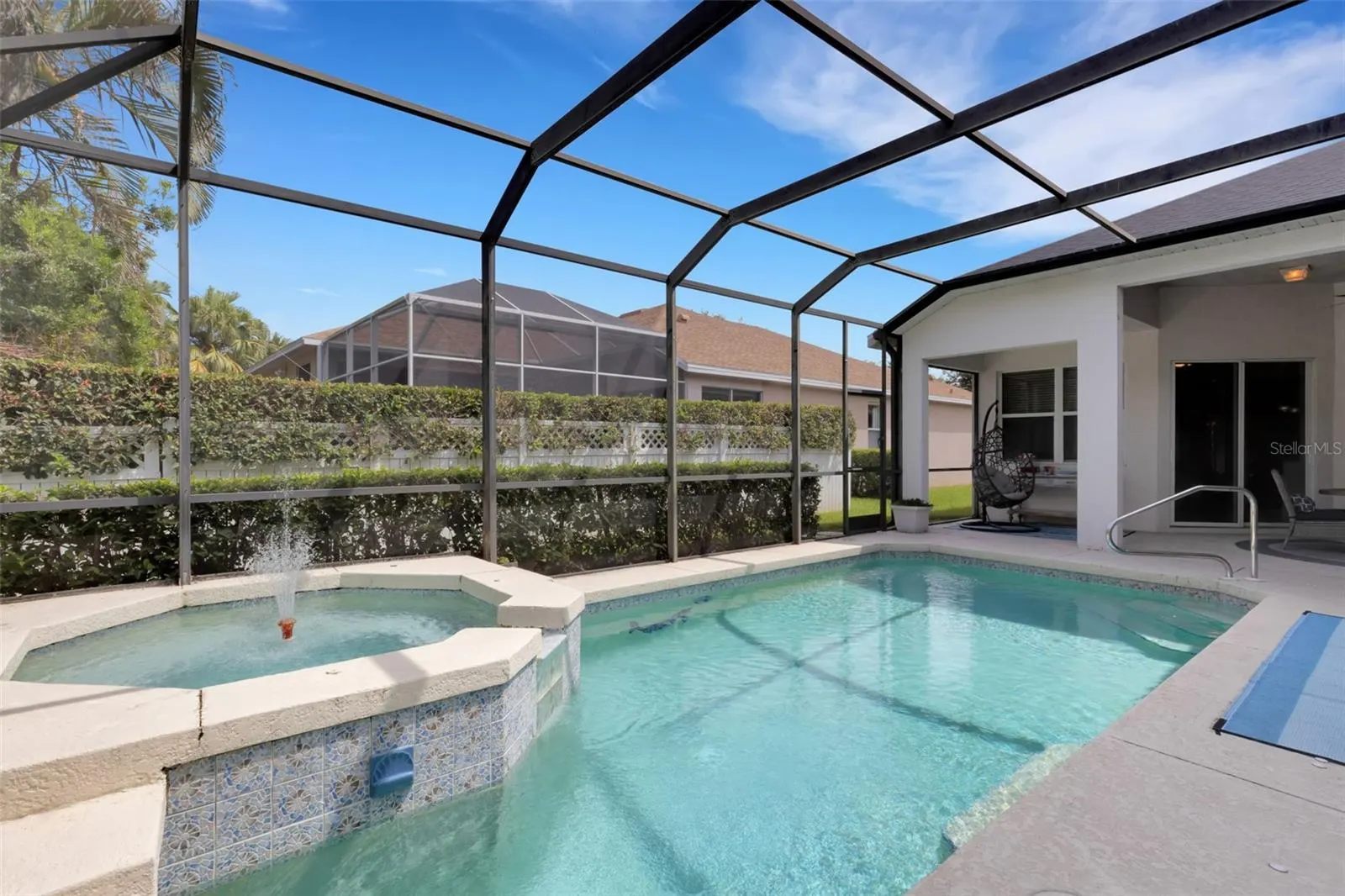 5232 CREEKSIDE TRL