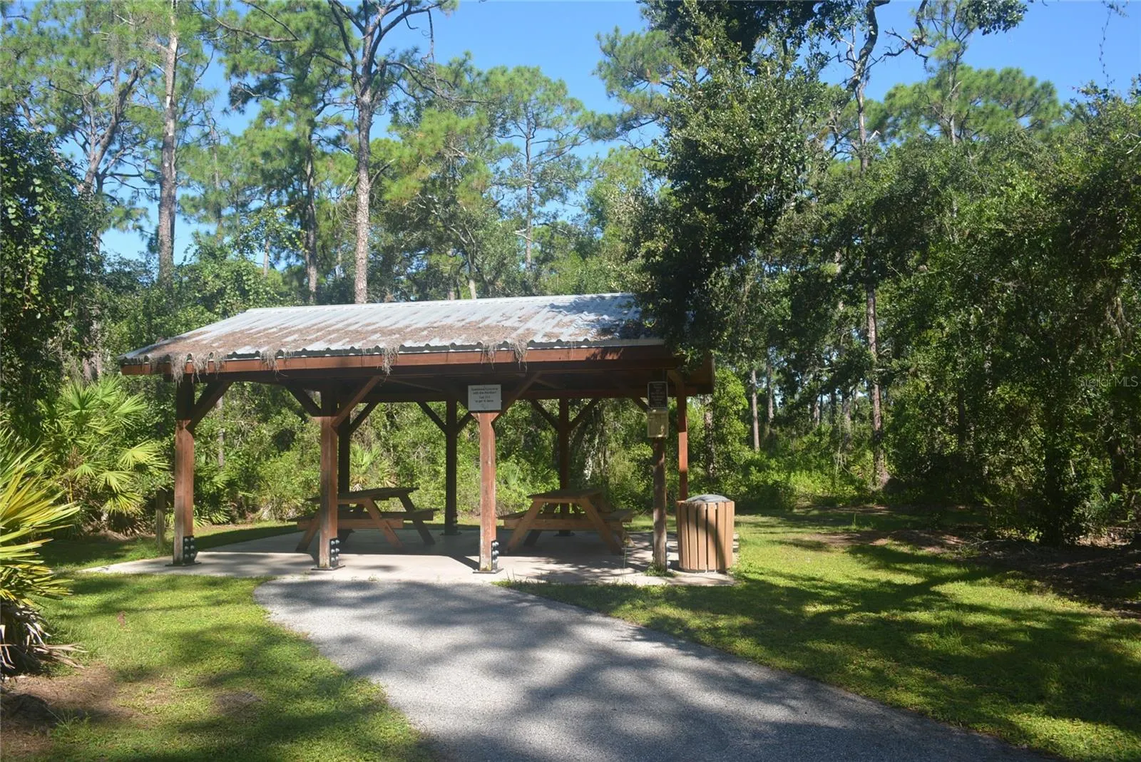 5232 CREEKSIDE TRL
