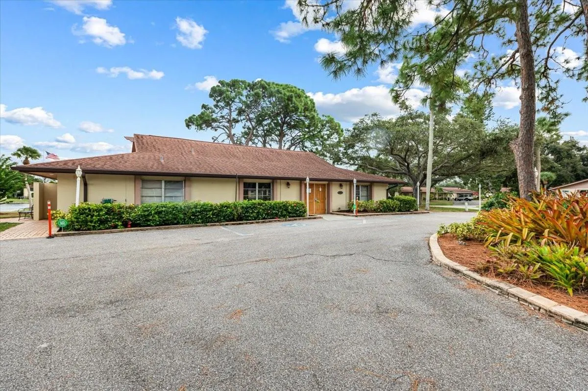 4542 PAWNEE TRL #196, #196