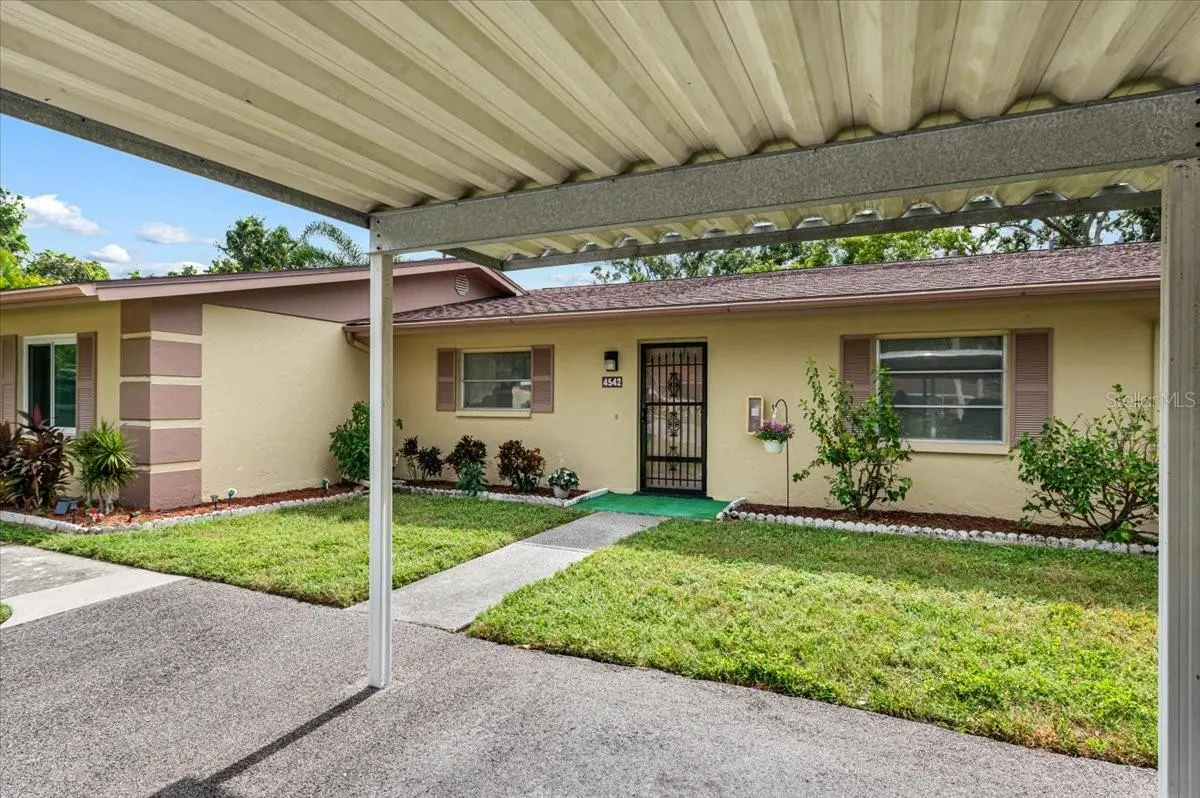 4542 PAWNEE TRL #196, #196