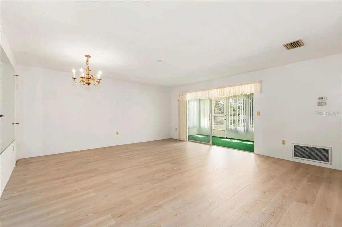 4542 PAWNEE TRL #196, #196