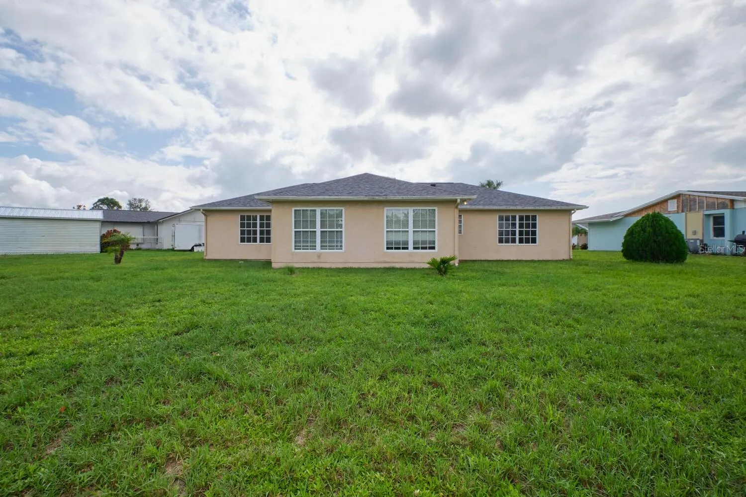 13592 CLARA LN