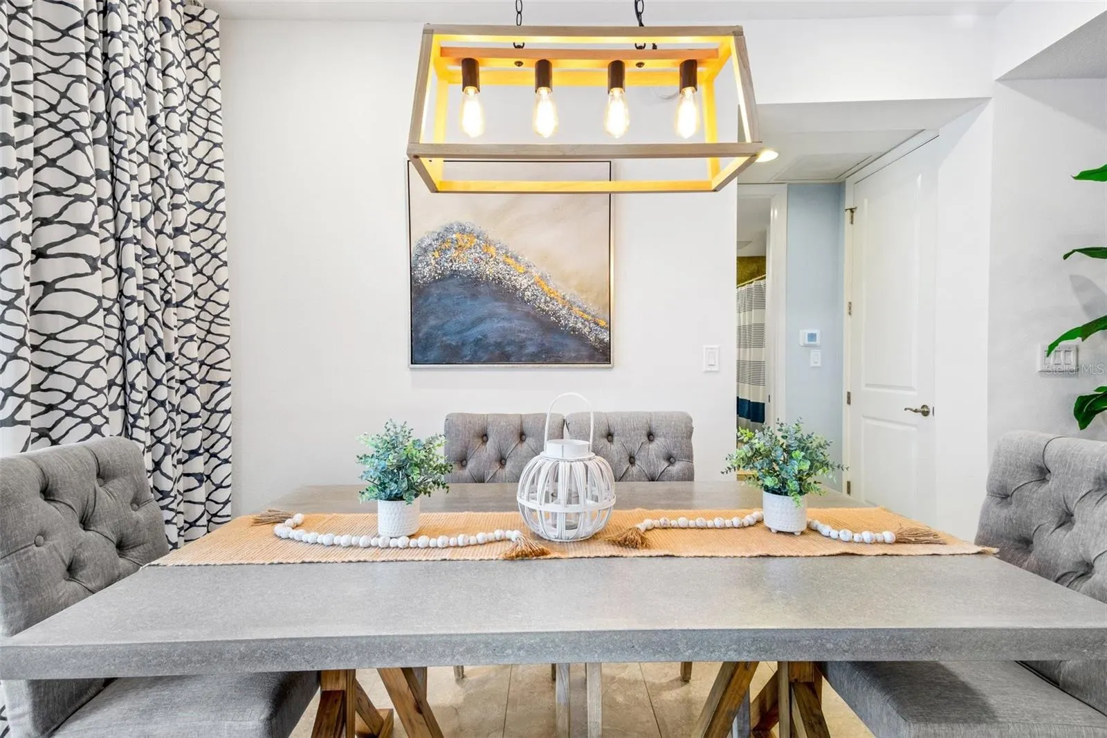 395 ARUBA CIR #101, #101