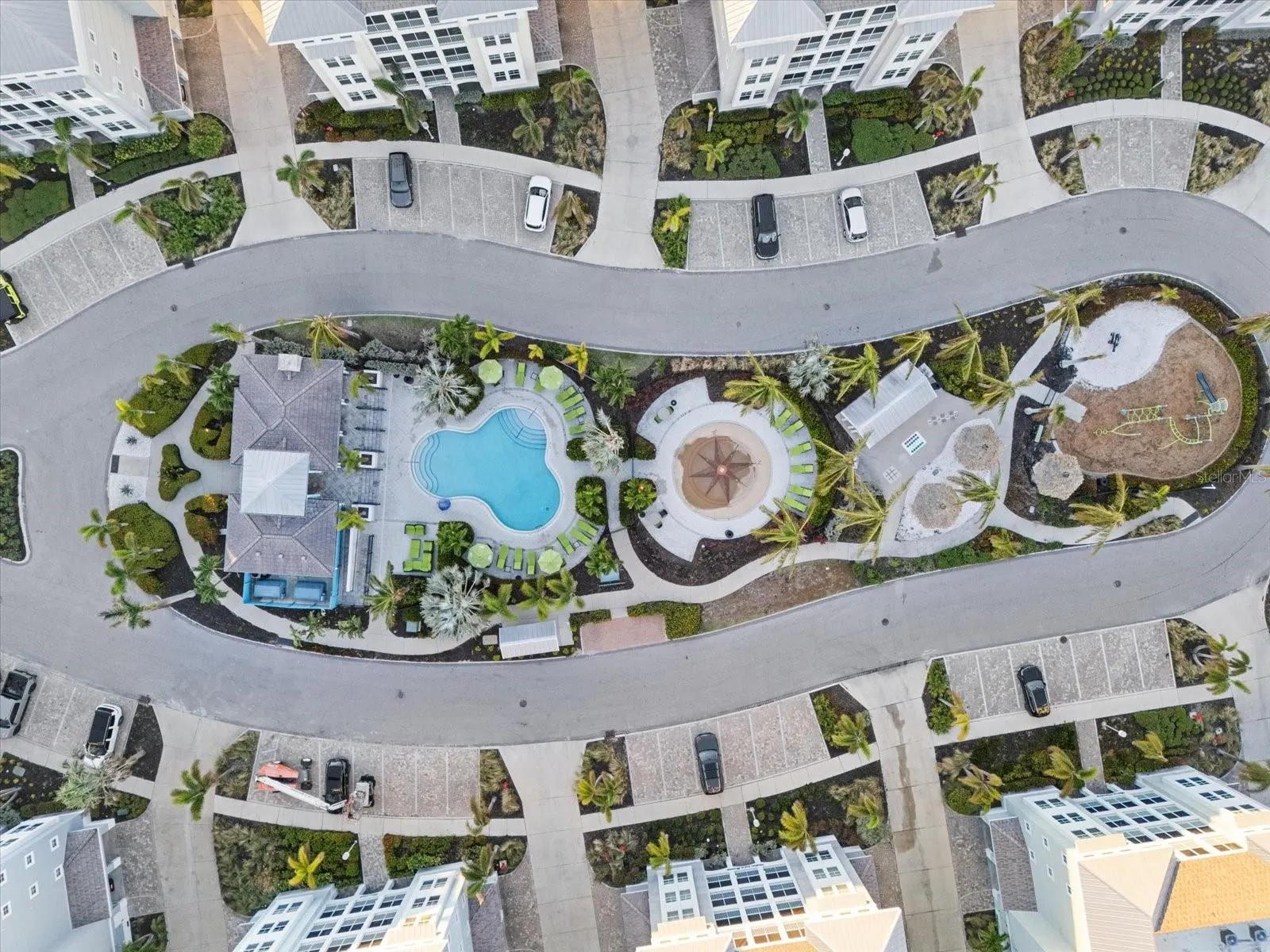 395 ARUBA CIR #101, #101