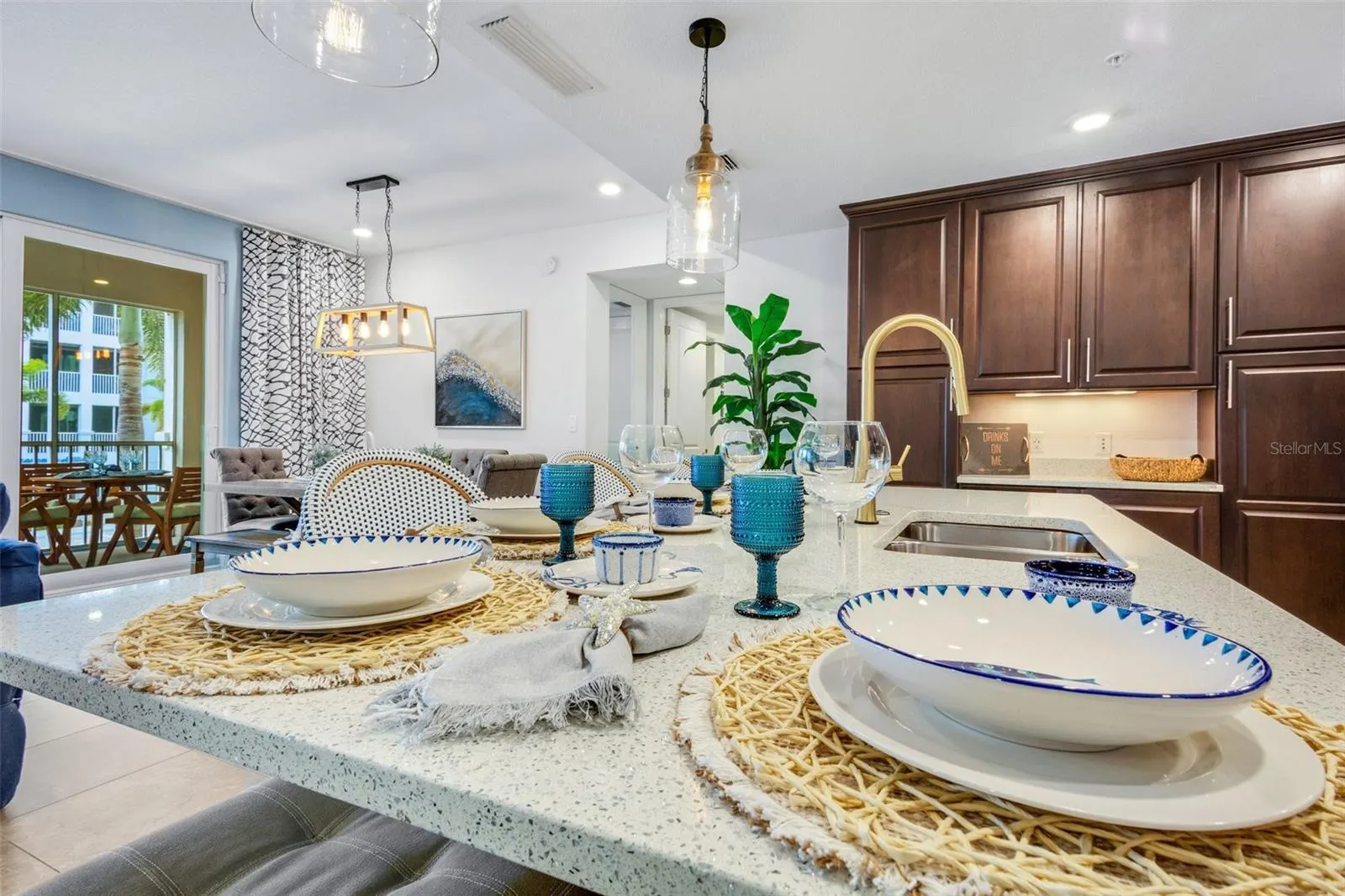 395 ARUBA CIR #101, #101