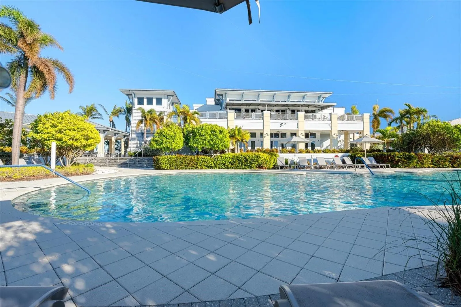 395 ARUBA CIR #101, #101