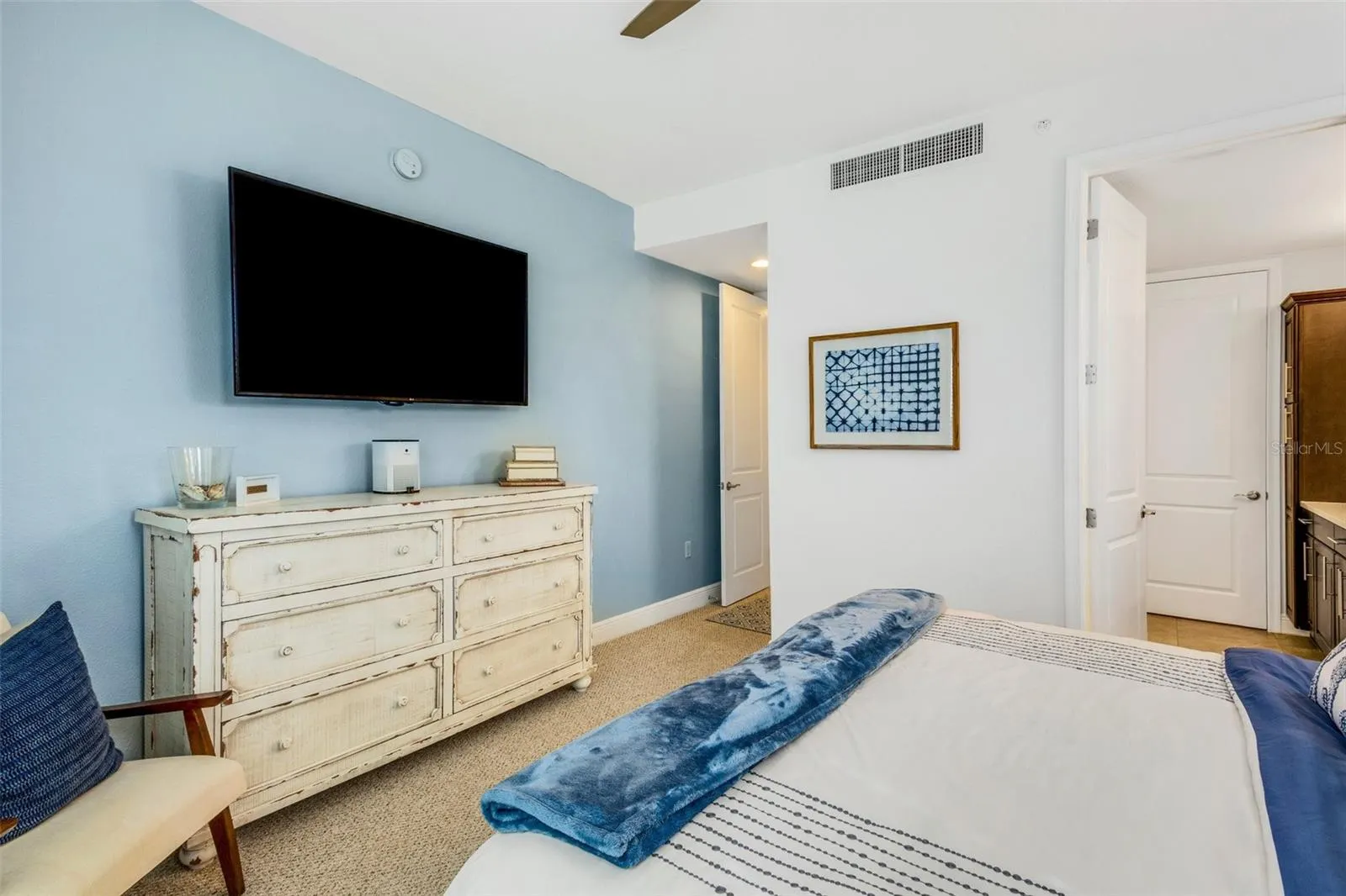 395 ARUBA CIR #101, #101