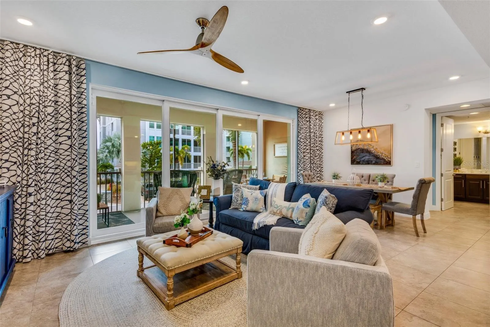 395 ARUBA CIR #101, #101