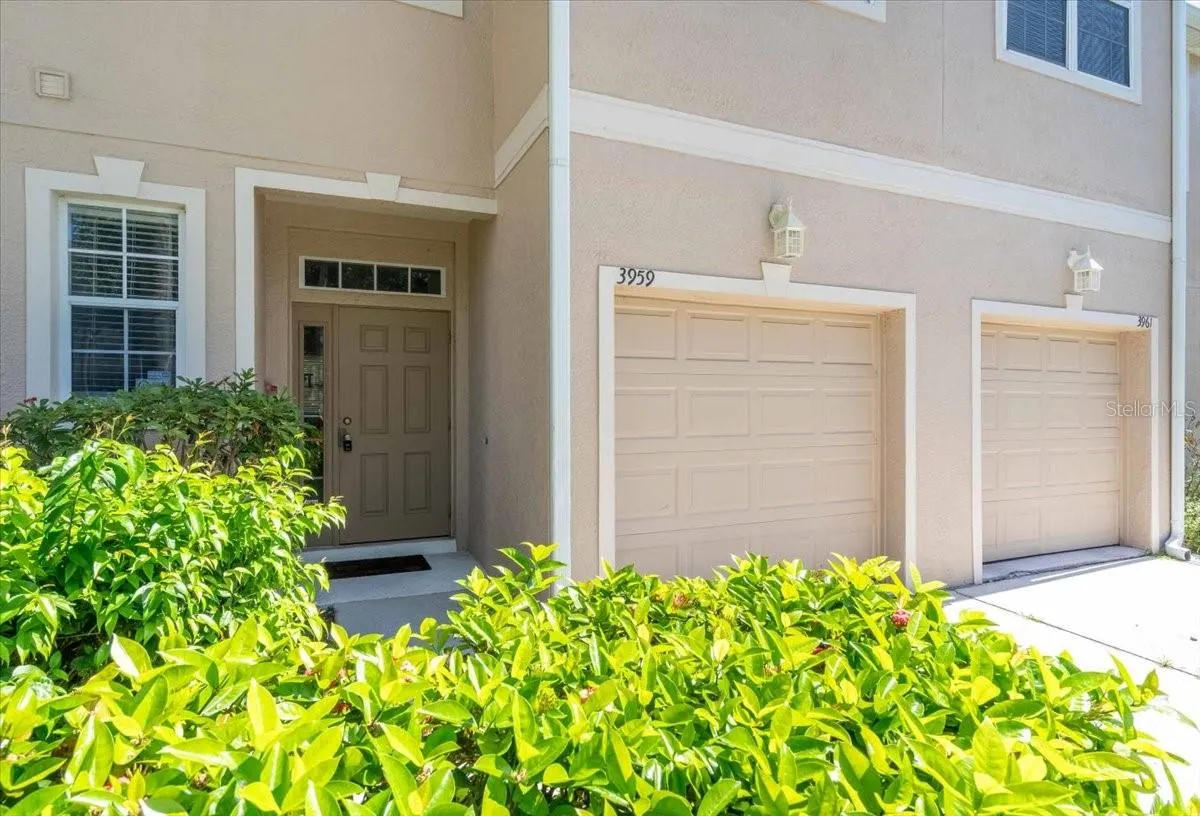 3959 YELLOWSTONE CIR