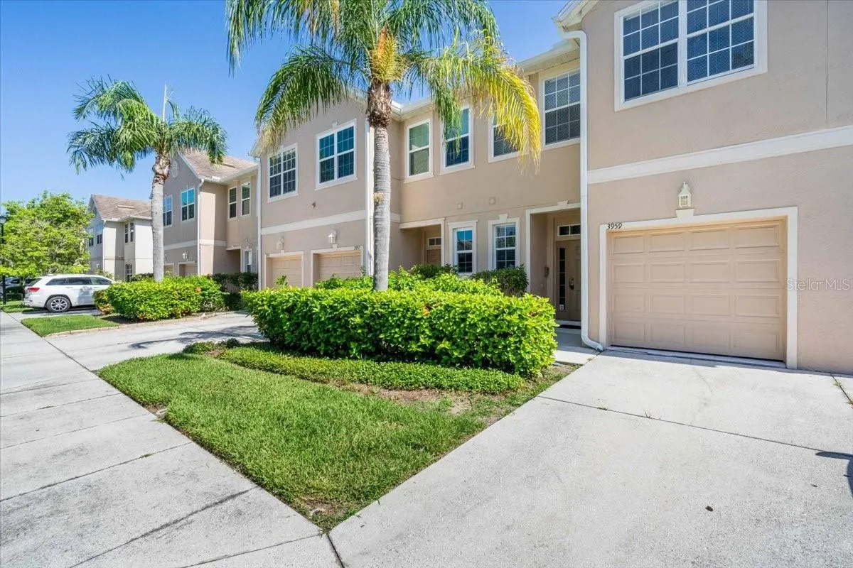3959 YELLOWSTONE CIR