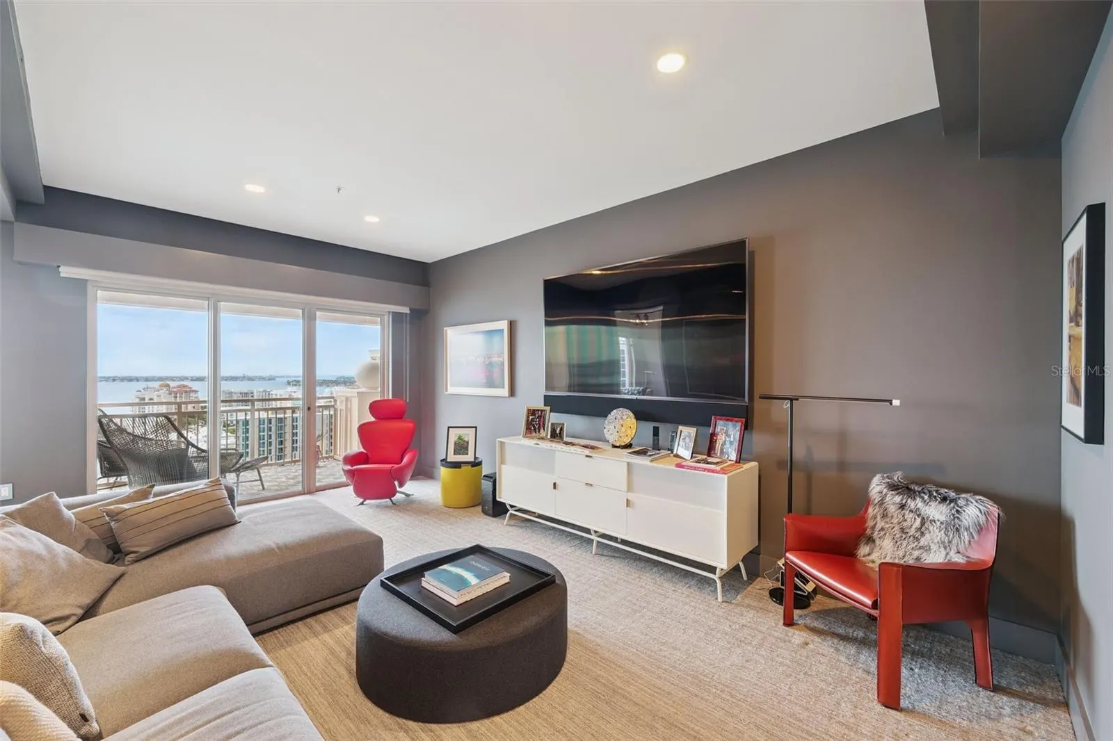 1111 RITZ CARLTON DR #1704, #1704