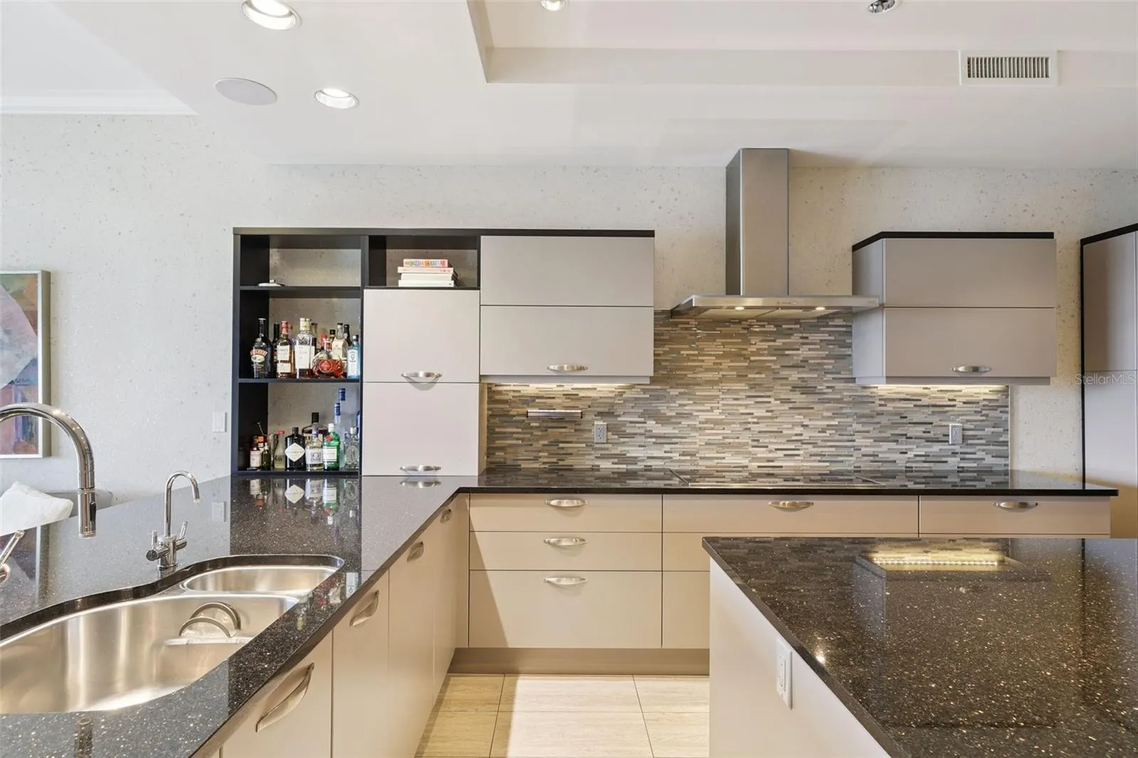 1111 RITZ CARLTON DR #1704, #1704