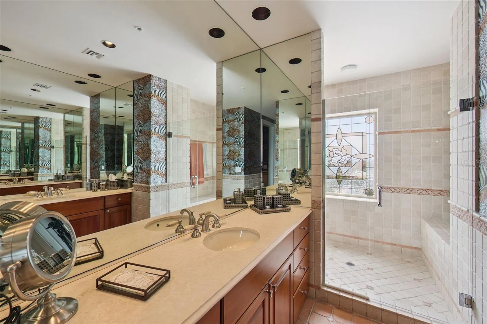 1111 RITZ CARLTON DR #1704, #1704