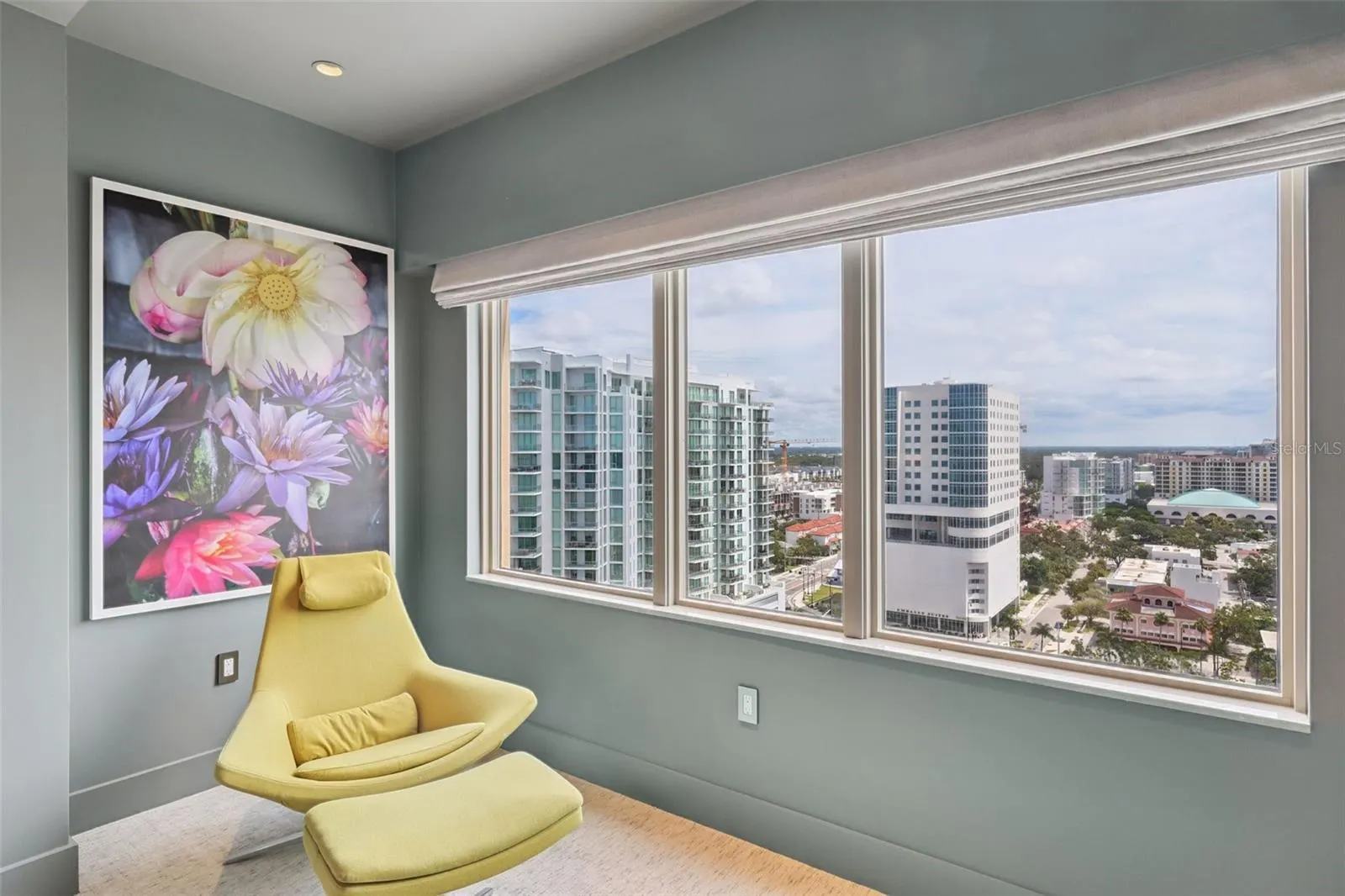 1111 RITZ CARLTON DR #1704, #1704