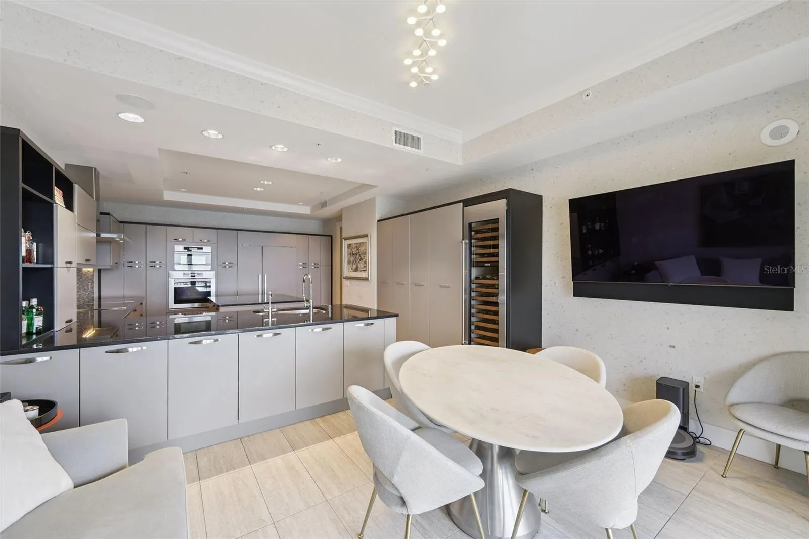 1111 RITZ CARLTON DR #1704, #1704
